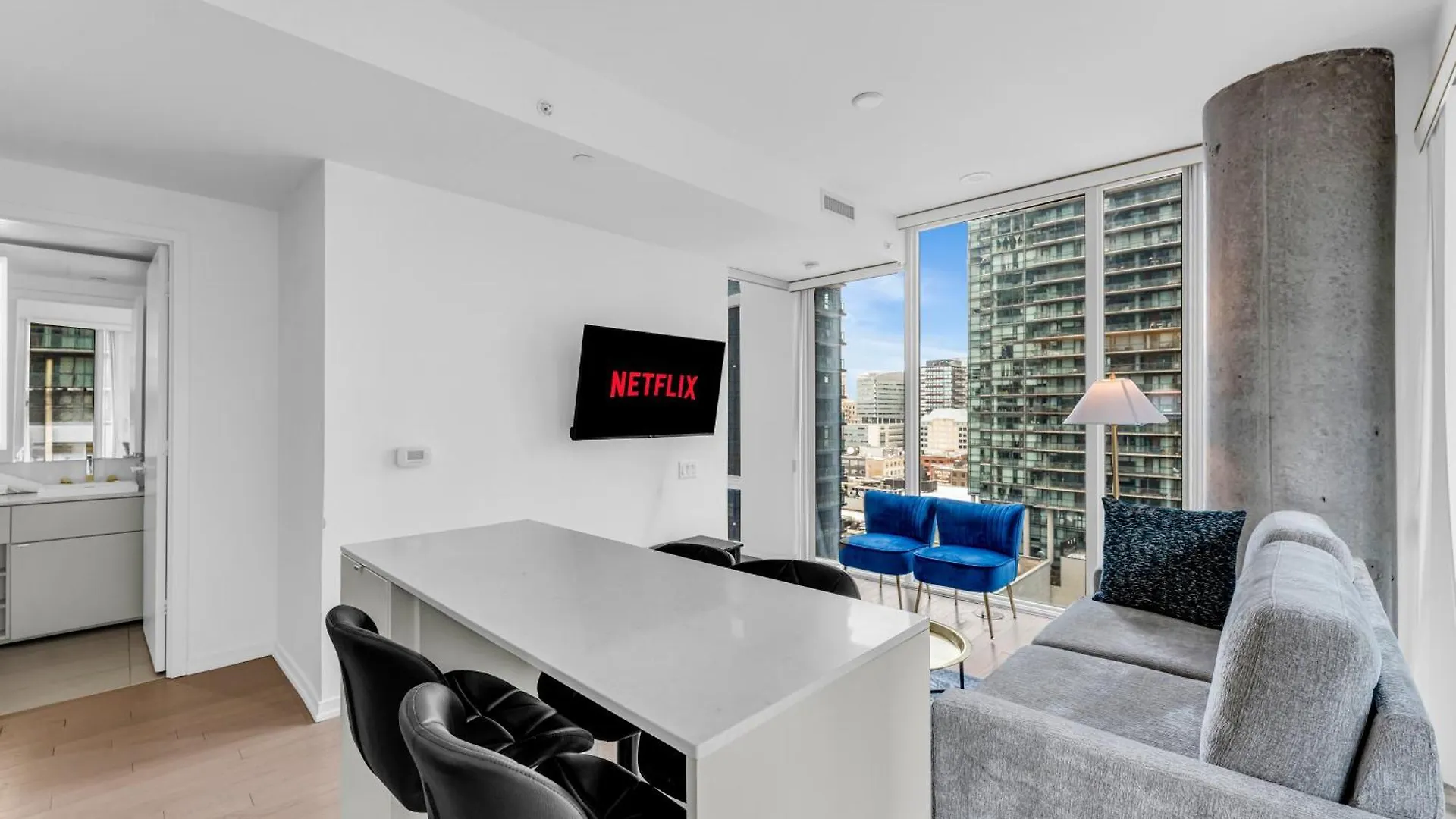 Urban Downtown Suites Toronto